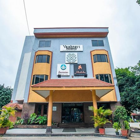 Oyo 18762 Vaishnavi Residency Hotel Bangalore Eksteriør billede