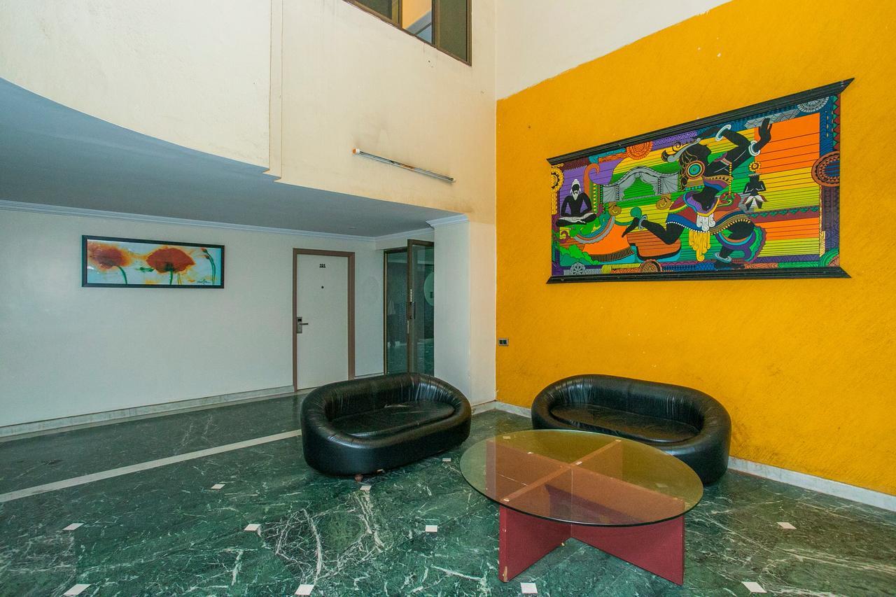 Oyo 18762 Vaishnavi Residency Hotel Bangalore Eksteriør billede