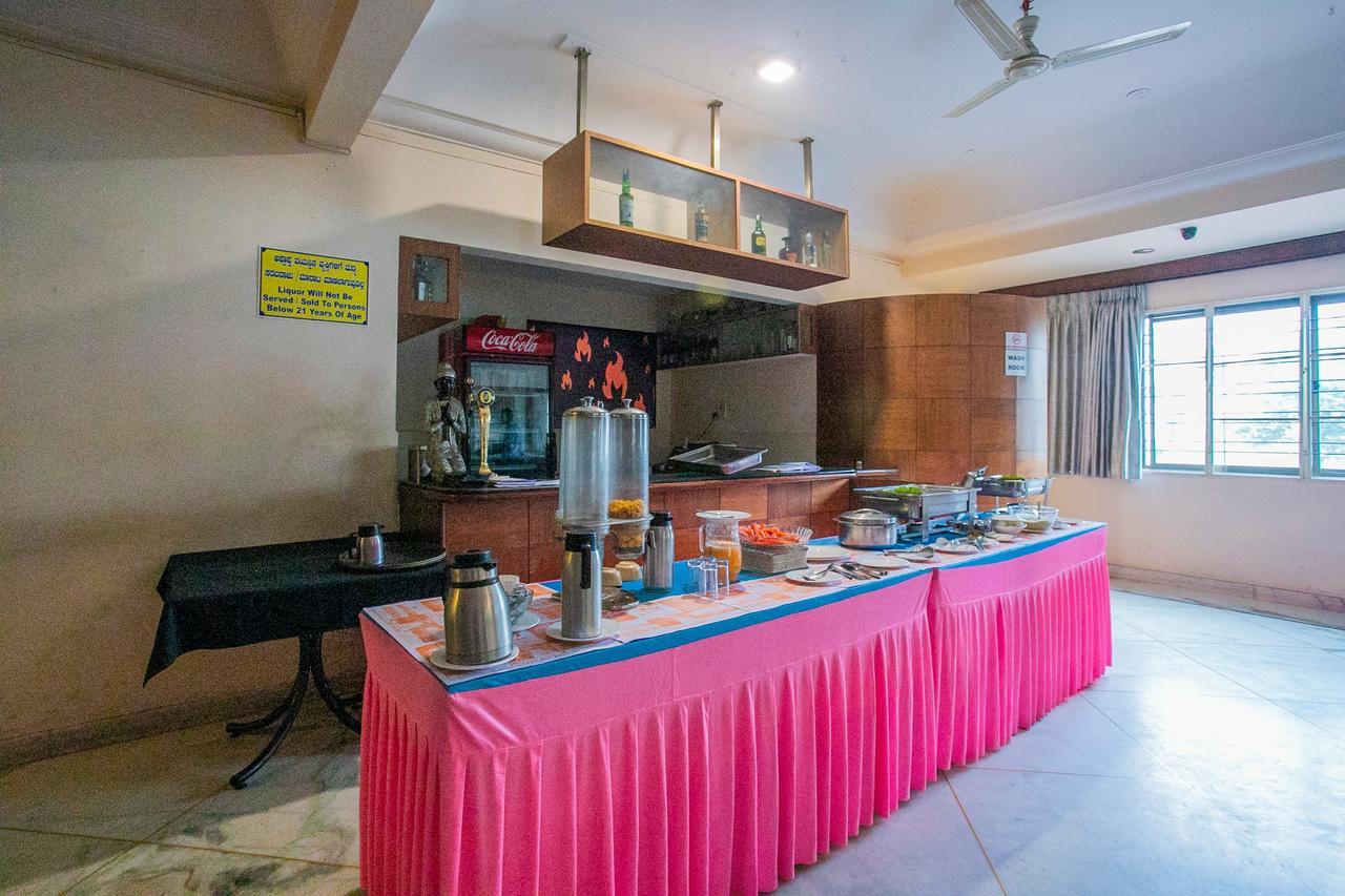 Oyo 18762 Vaishnavi Residency Hotel Bangalore Eksteriør billede