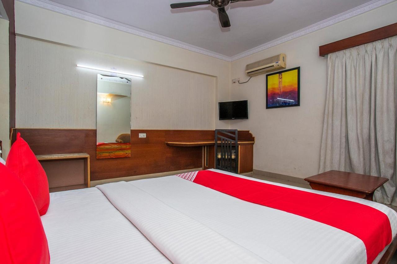 Oyo 18762 Vaishnavi Residency Hotel Bangalore Eksteriør billede