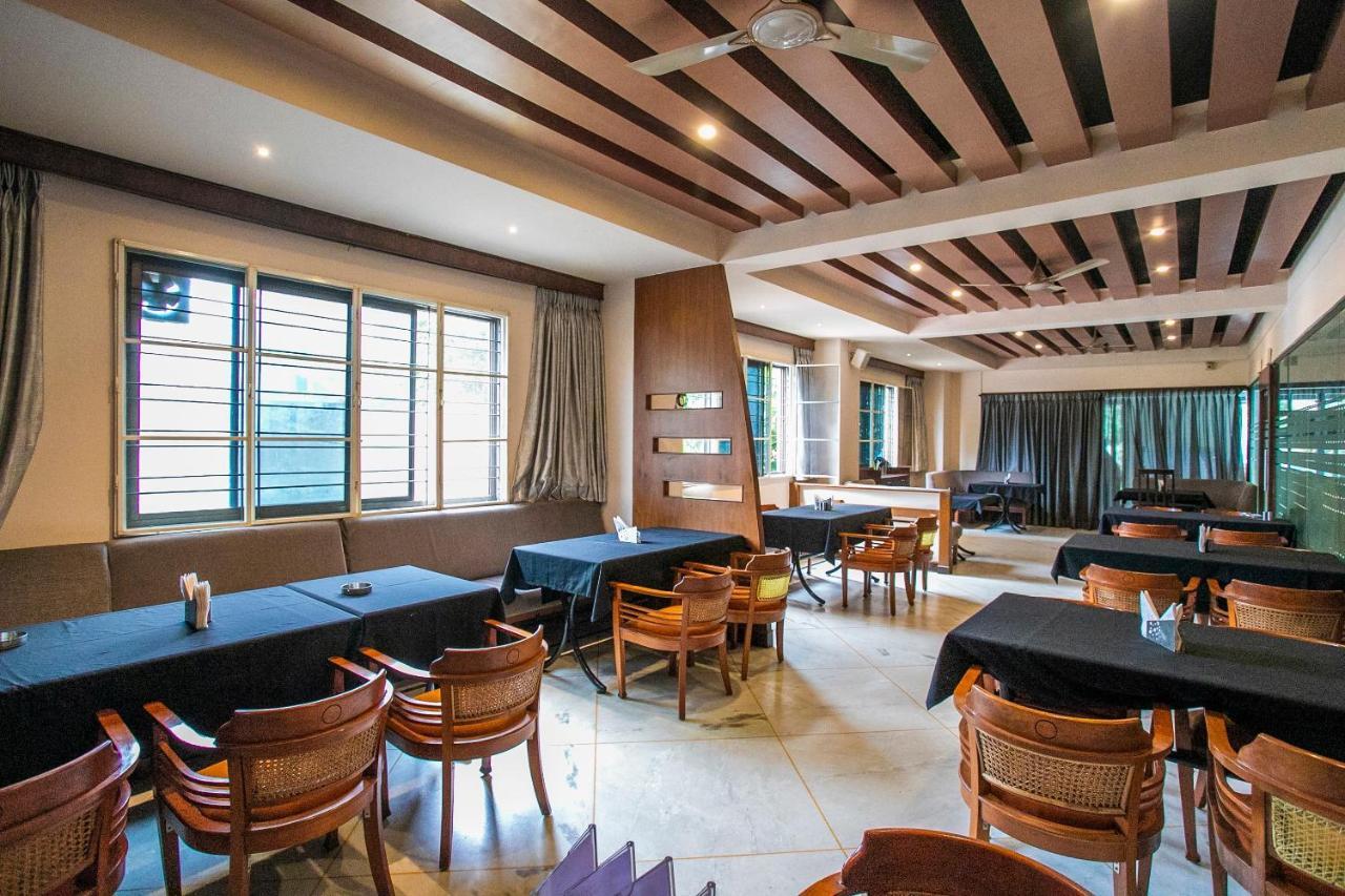 Oyo 18762 Vaishnavi Residency Hotel Bangalore Eksteriør billede