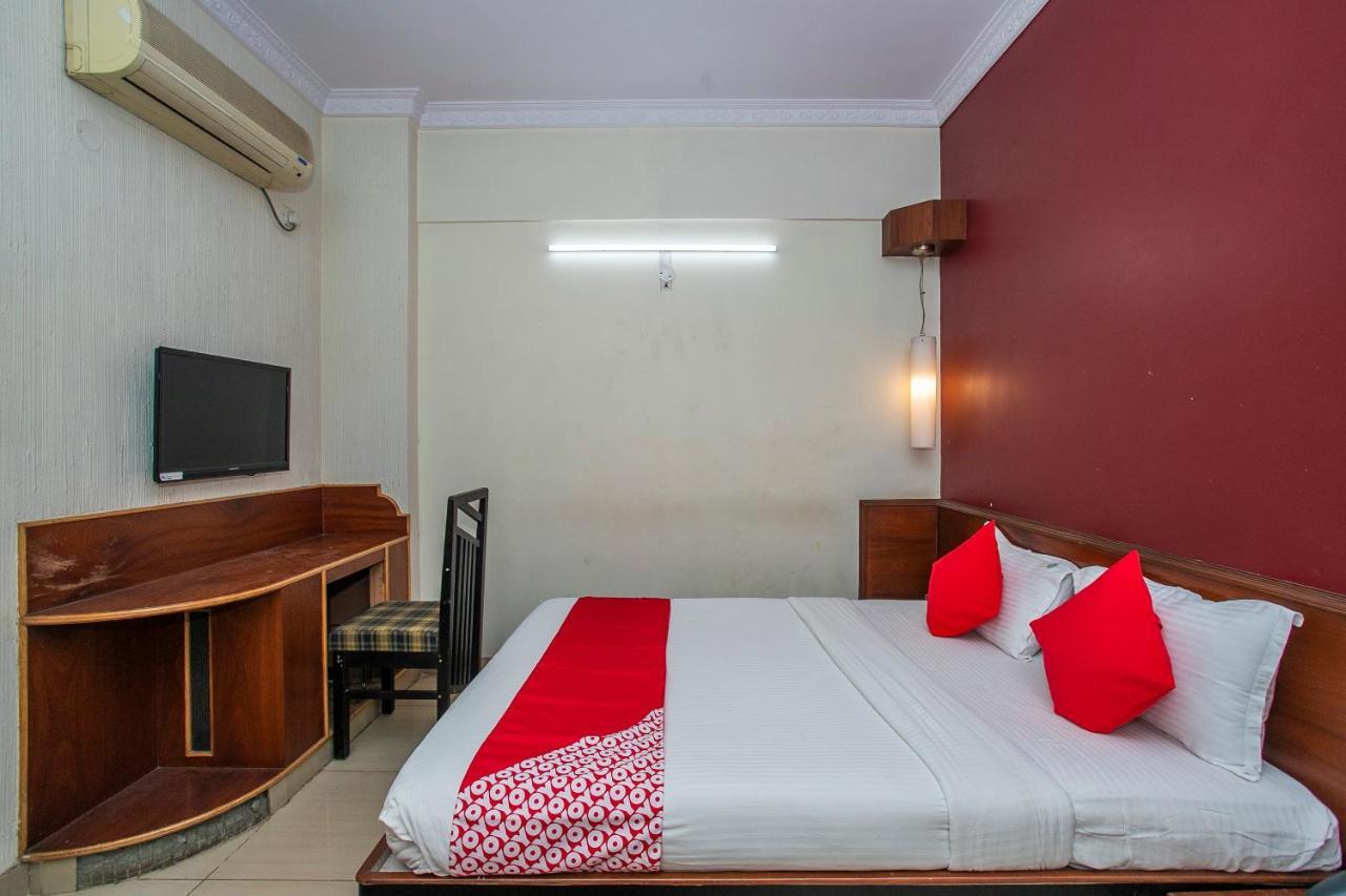 Oyo 18762 Vaishnavi Residency Hotel Bangalore Eksteriør billede